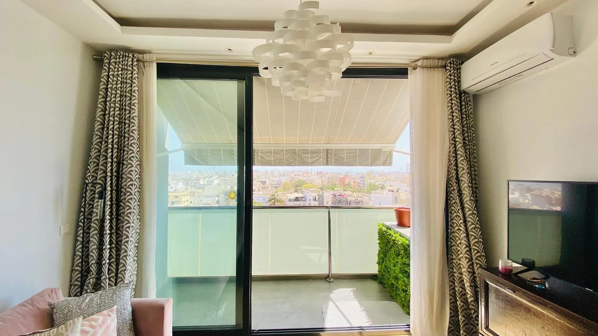 Charmant Appartement F3 Dakar Scat Urbam Apartment